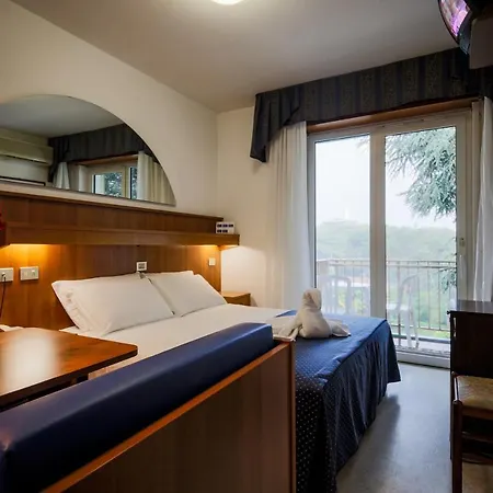 Hotel Vina De Mar Lignano Sabbiadoro