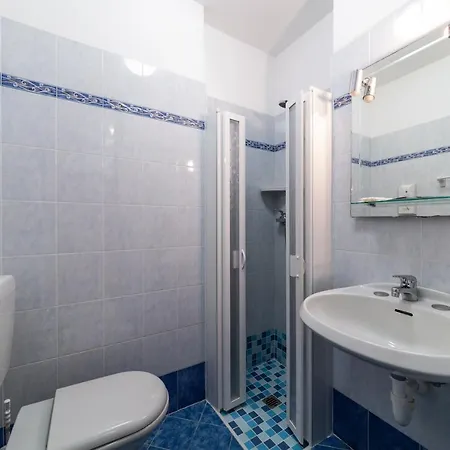 Готель Vina De Mar 3*